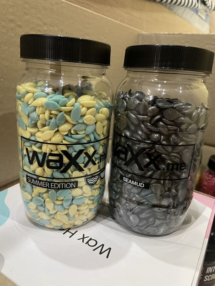 Кола маска Waxx купена преди месец