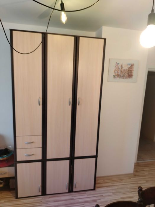 Гардероб с надстройка