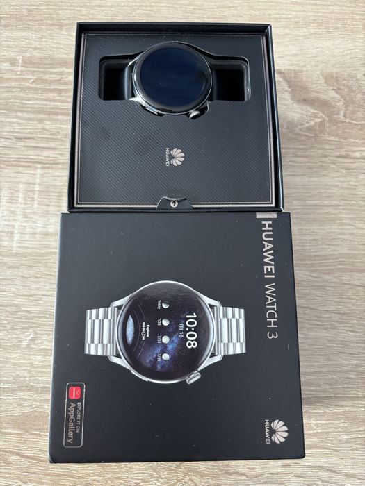 Часовник Huawei Watch 3 Active