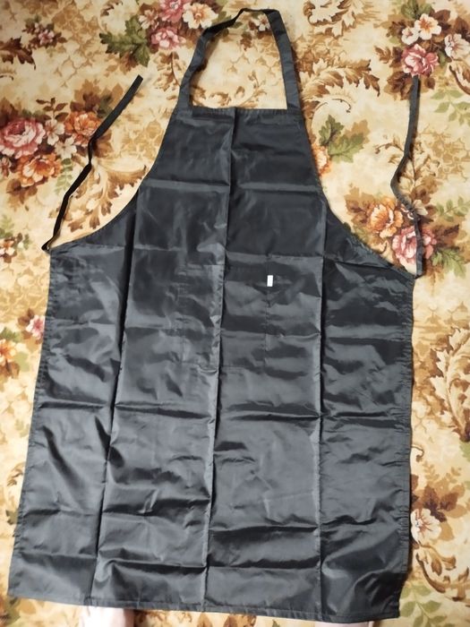 Продаем фартук,водоотталкивающий,новый.Самовывоз из Шаляпина Алтынсари