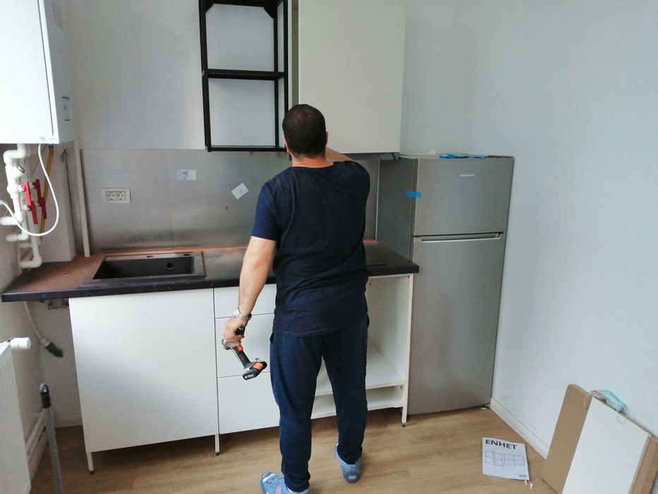 montare mobilia pat bufet masa extensisibila birou comode dulap coltar