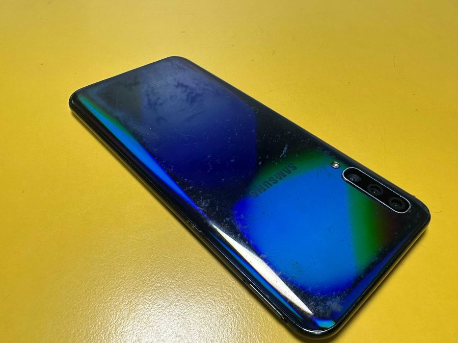 Смартфон Samsung Galaxy A50 128GB 4GB RAM