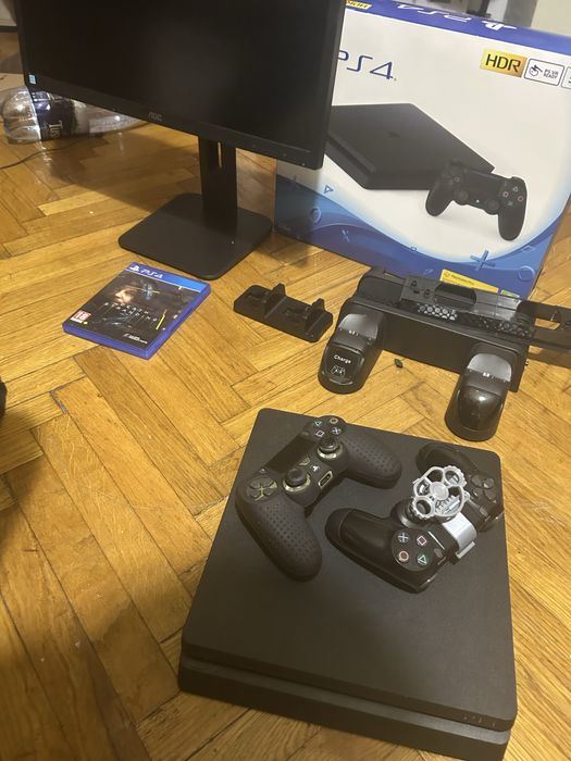 Playstation4 slim 2 controllere plus monitor