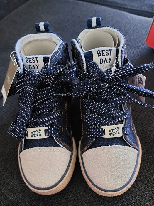 Нови маркови Кецове Next 24 номер