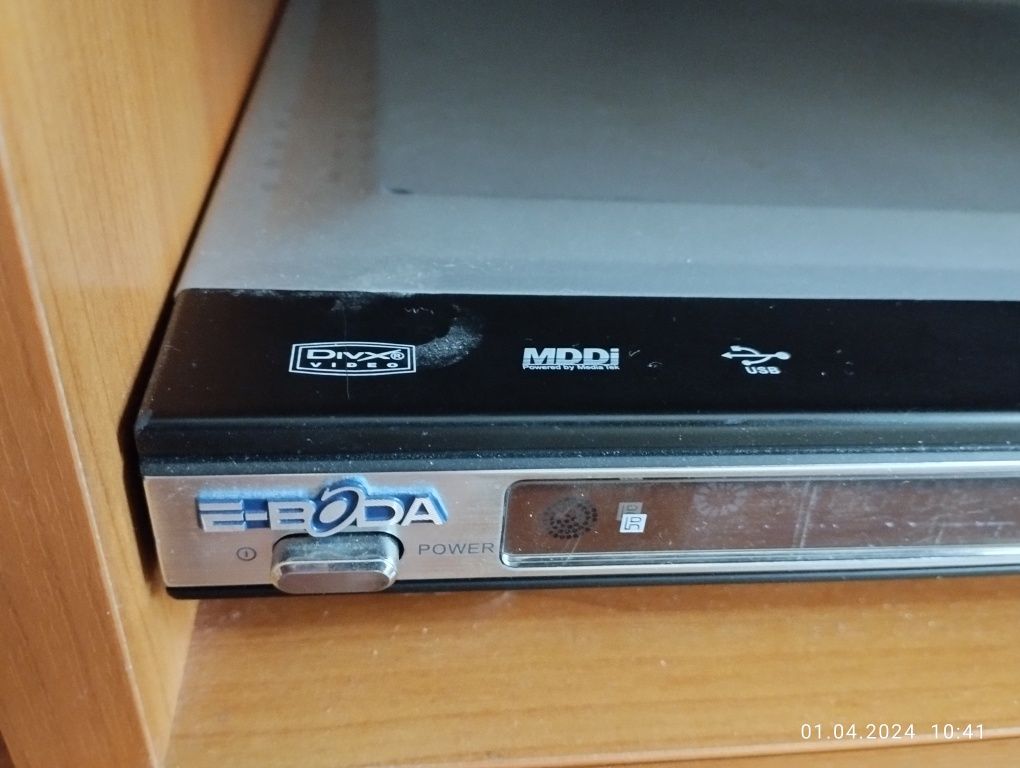 Vând DVD Player E-BODA