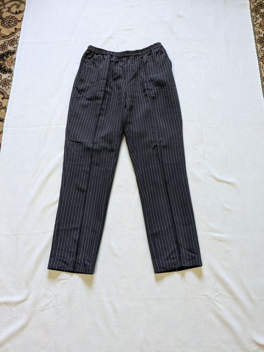 S-L. Nou. Pantaloni damă.