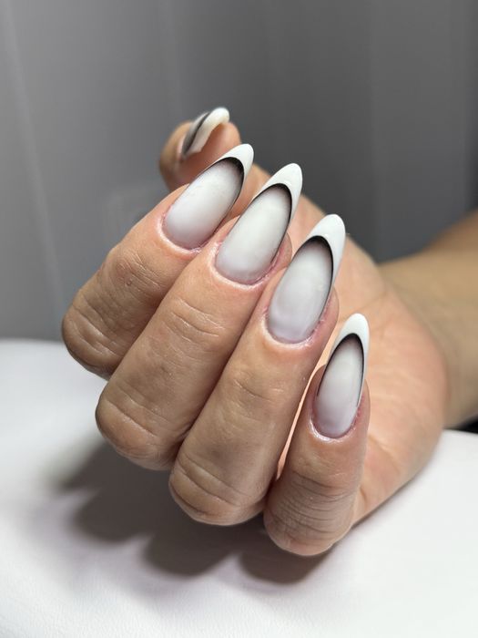 Маникюр , педикюр , укрепление