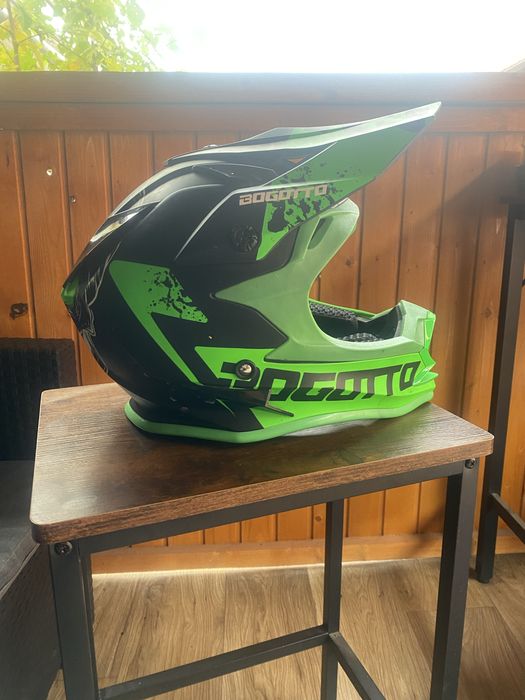 Vând cască moto cross marimea M 57:58