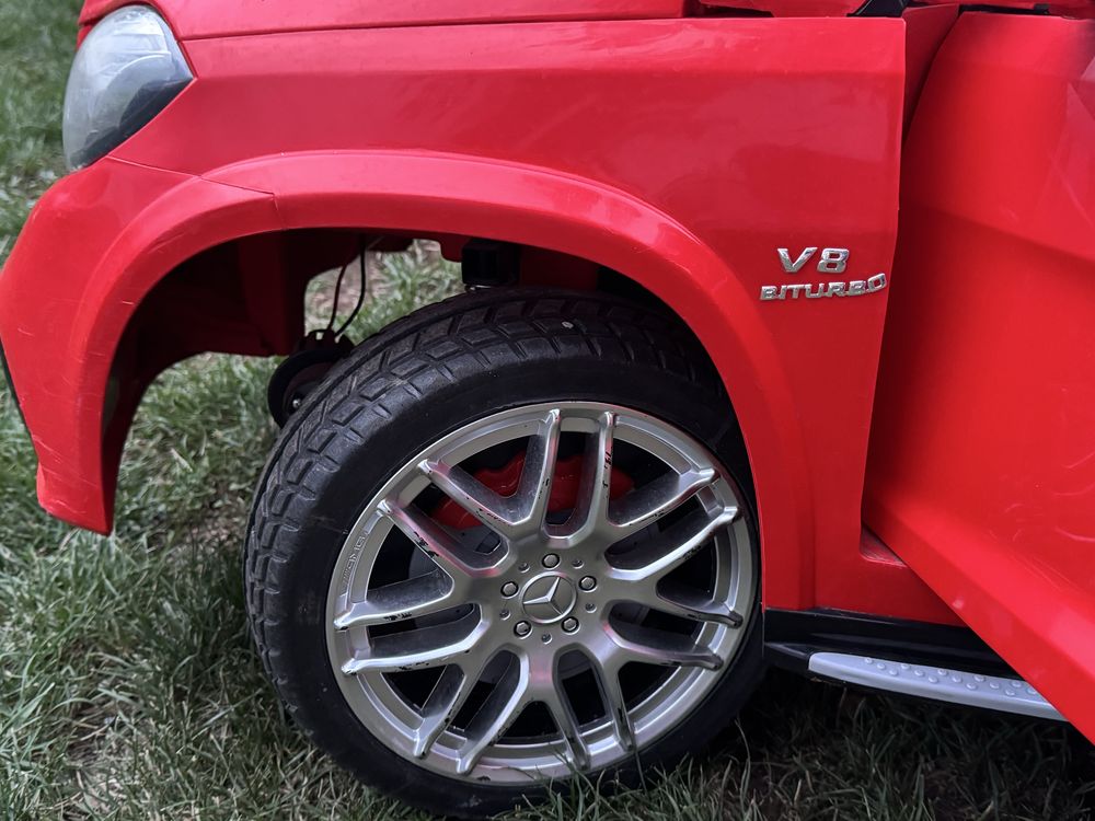 Детска акумулаторна кола Mercedes