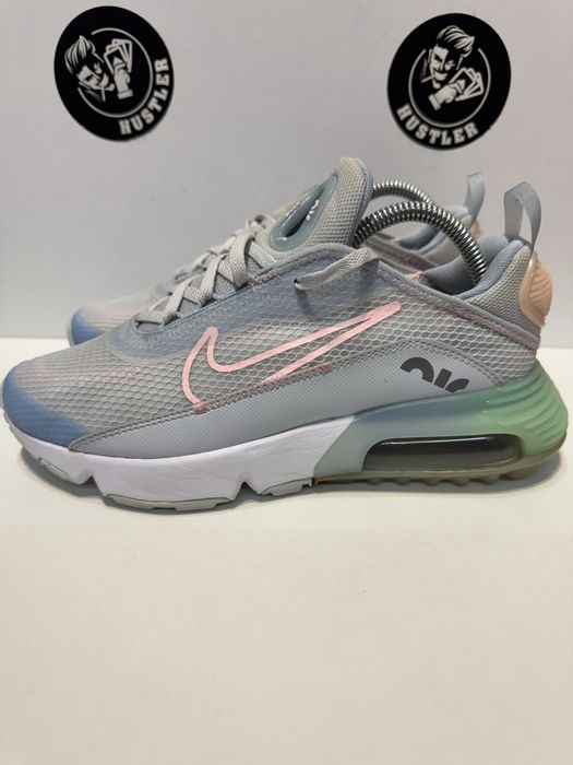 Маратонки NIKE AIR MAX 2090 .Номер 39.5