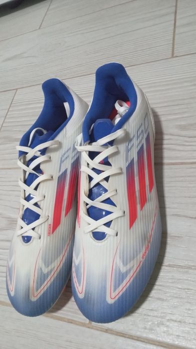 Ghete fotbal f50 marimea 44,5  (negociabil)