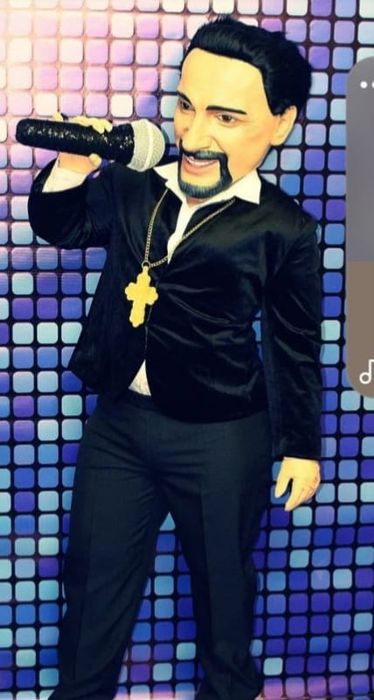 Продам костюмы ростовых кукол Стаса Михайлова и Аллегровой