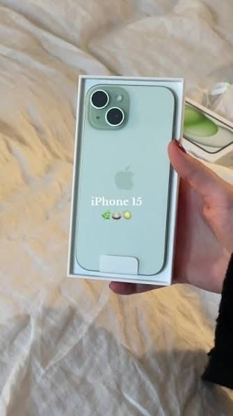 Iphone 15 почти новый