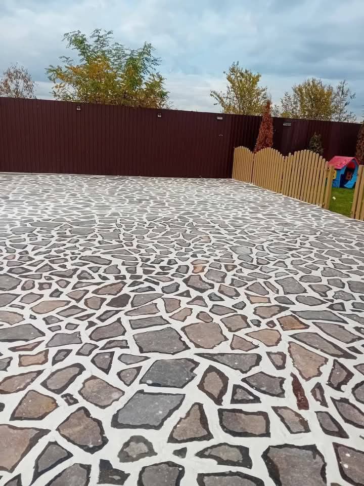 Piatră naturală de munte pentru placari terase alei trotuare curți zid