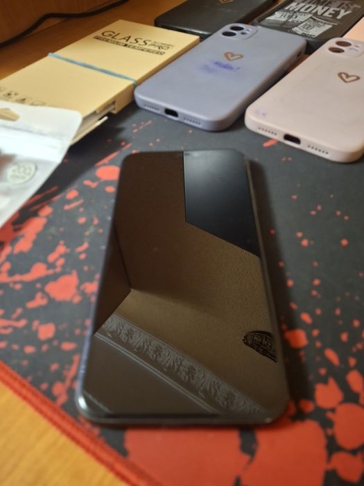 Iphone 11 64 Gb-ios 26 +huse/bateria 97%