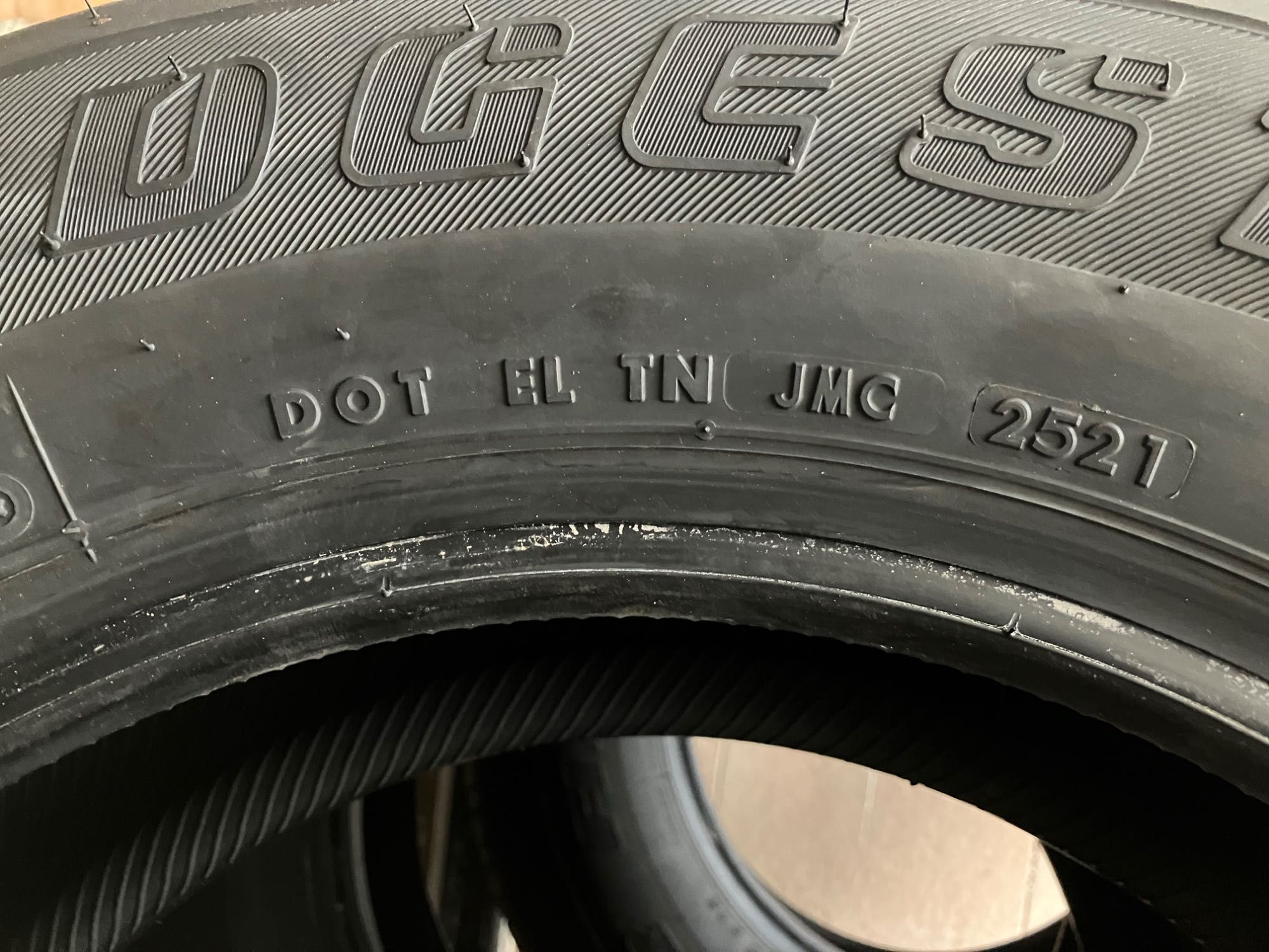 Нови гуми Bridgestone 195/80 R15