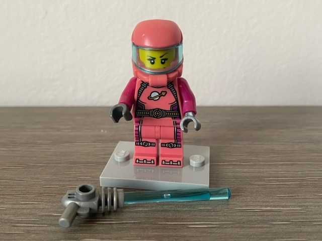 Minifigurina Lego Rara Intergalactic Girl