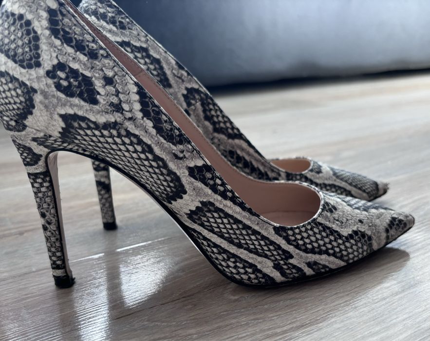 Bianca Di обувки