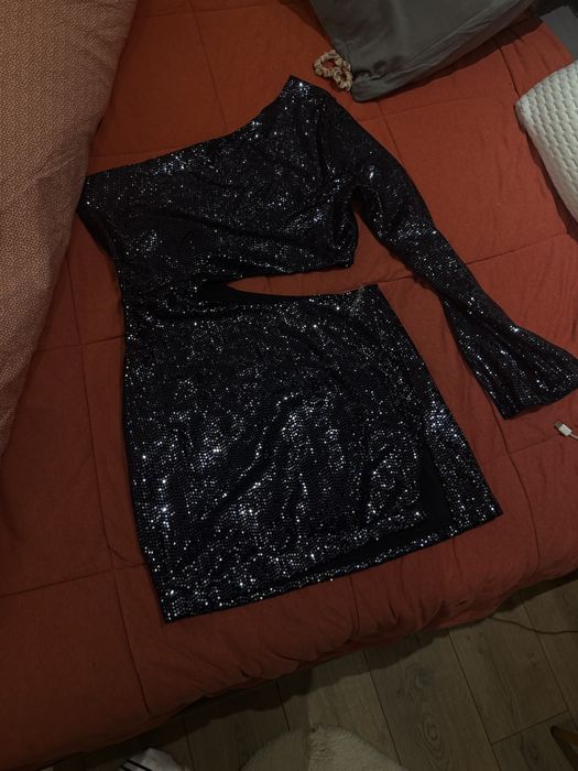 Вечерна къса рокляяя