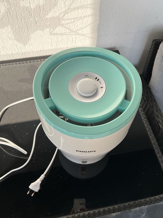 Purificator aer Philips nanocloud