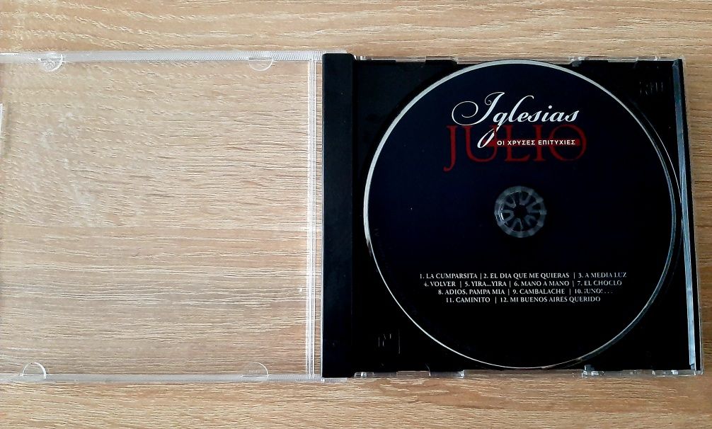 Нов сдХулио Иглесиас Графа;оригинален  албум с любовни песни и ретро к