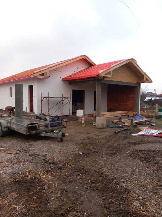 Casa la cheie la strada principala