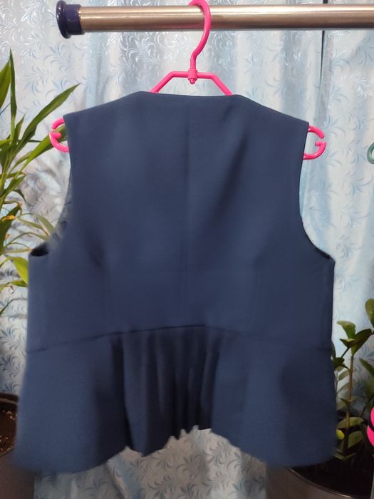 Продам школьную форму для девочки