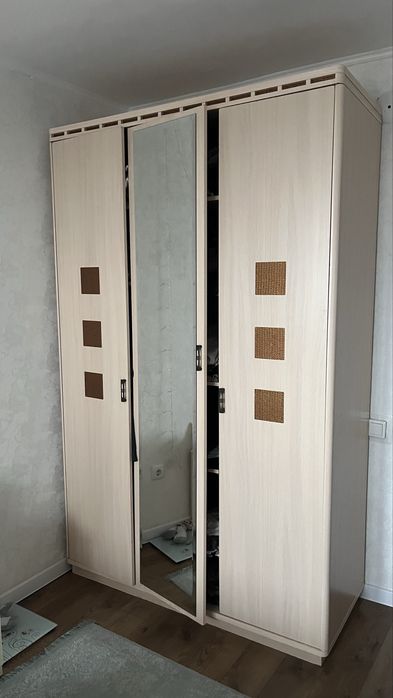 Продам кровать со шкафом