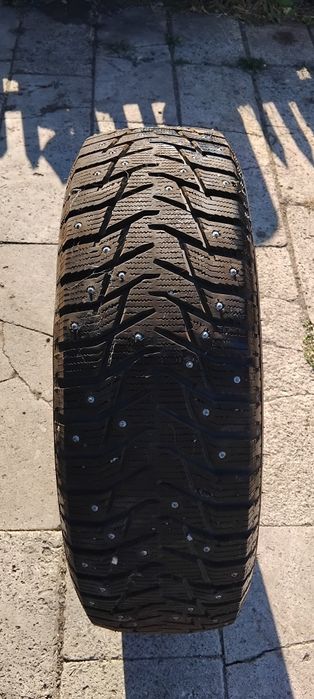 Продам комплект зимних шин