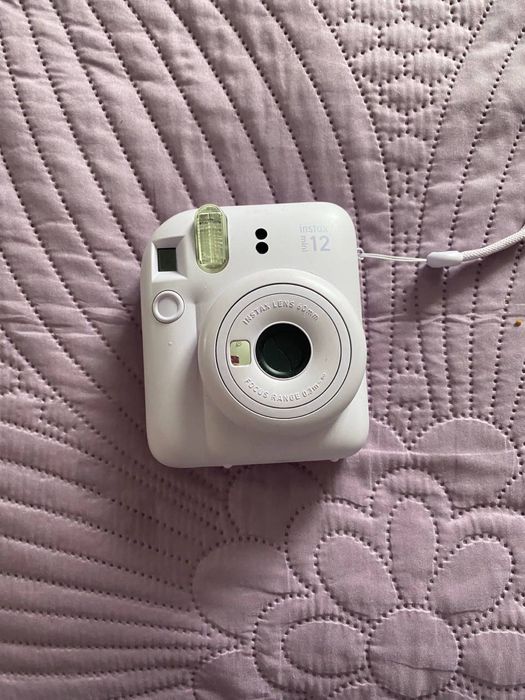 Фотокамера моментальной печати Fujifilm Instax mini 12 фиолетовый