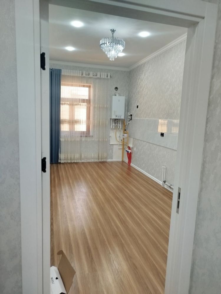 2 хонали гиштли квартира сотилади.