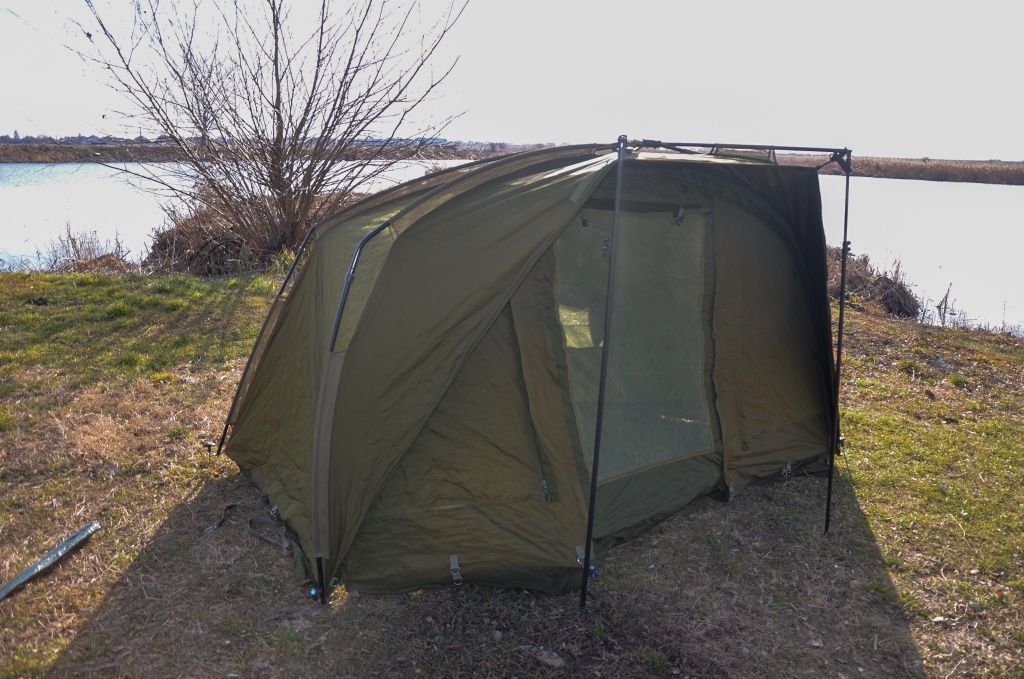 Палатка Sonik AXS Bivvy +Зимно покривало.