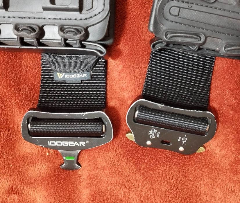 Curea tactica militara airsoft neagra cu accesorii