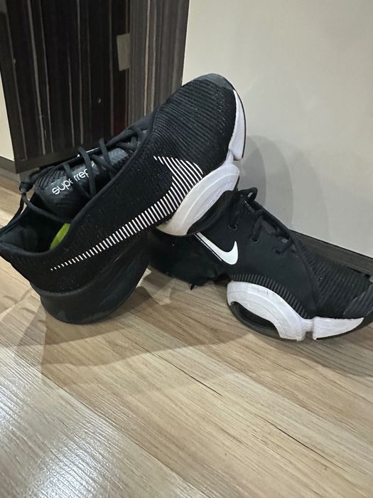 Прдавам Nike SuperRep слагани точно 4 пъти запазени