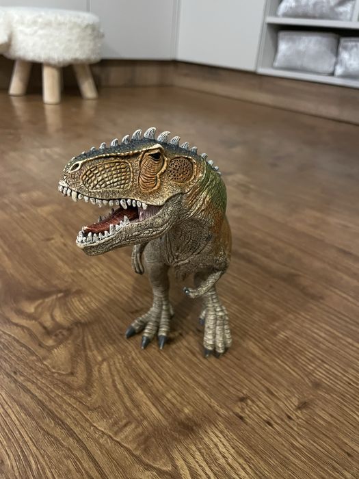 Vand figurina Schleich, Gigantosaurus