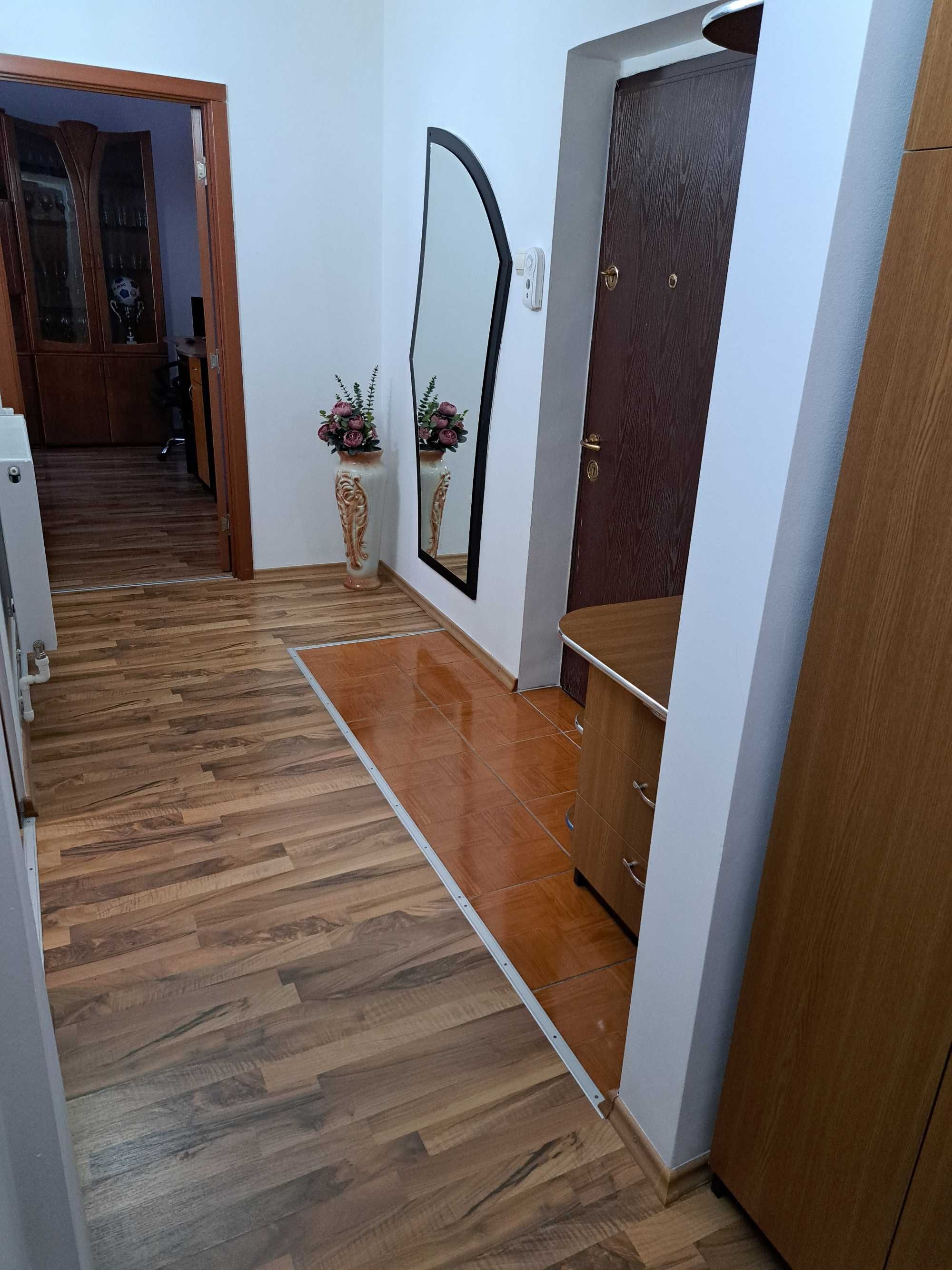 Apartament 2 camere de inchiriat