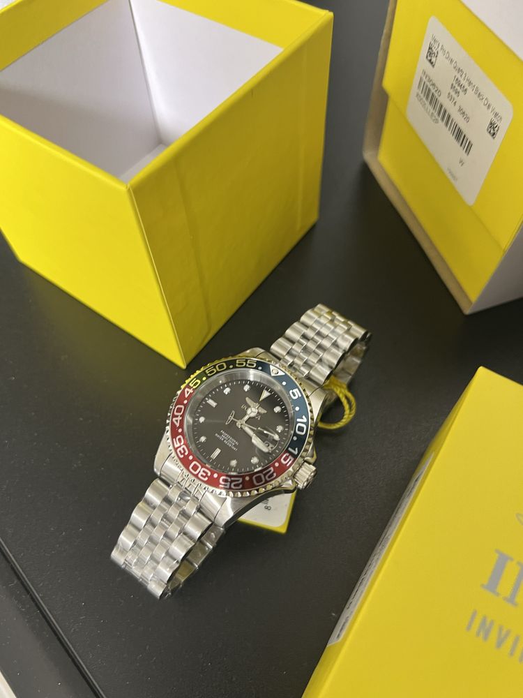 Invicta Pro Diver Pepsi Bezel 34102