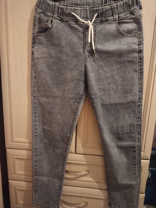 Джинсы в хорошем качестве