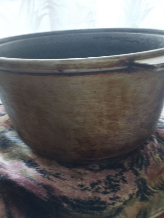 Продается чугунный казан