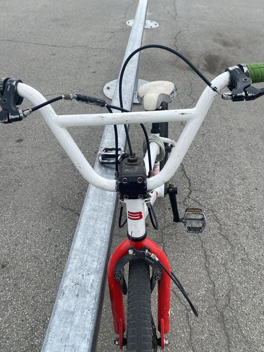 Vand bmx cu roti pe 20”