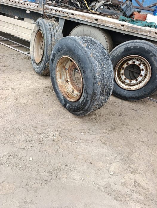 Продам 3 диска на прицеп