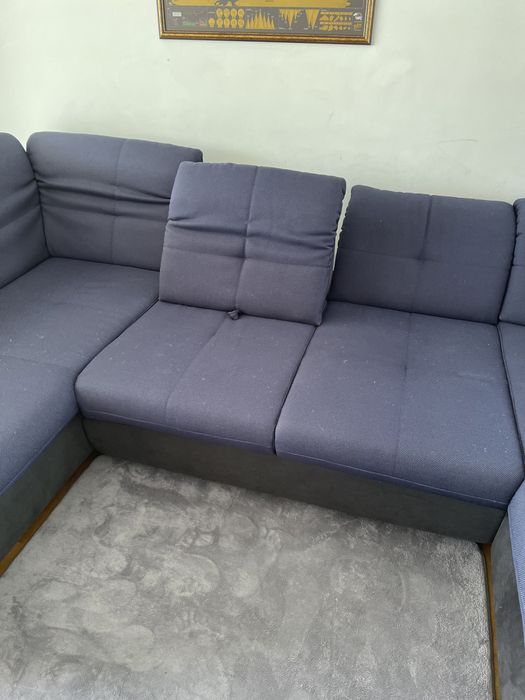 Диван с пе-обрзнаа форма