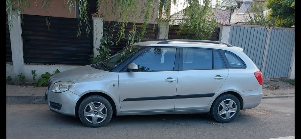 Skoda fabia 1.2 benzina și GPL