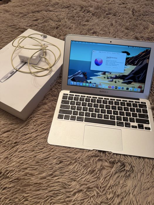 Продам MacBook Air (11-inch,Early 2015)