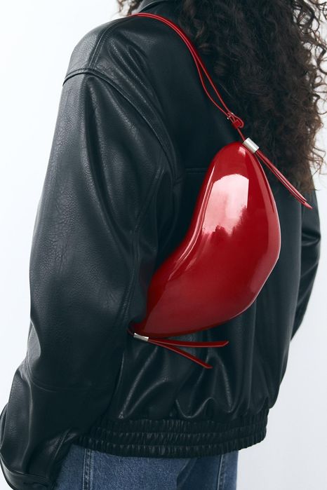 Дамска мини твърда чанта Zara