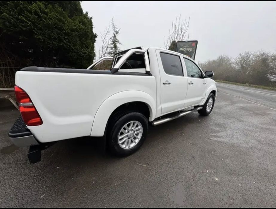 Dezmembrez Toyota Hilux Invincible euro 5 3.0 Automat 2012-2015