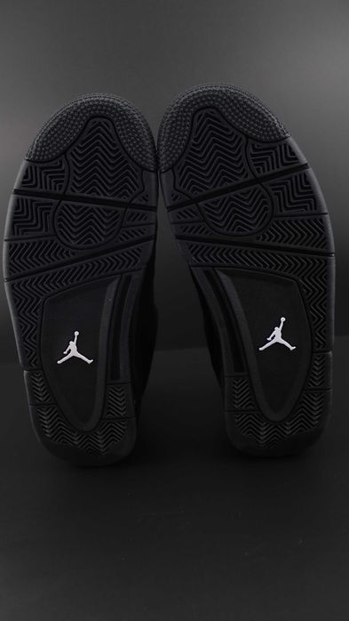 Air Jordan 4 Retro Black Cat + CADOU (40) | TRANSPORT GRATUIT