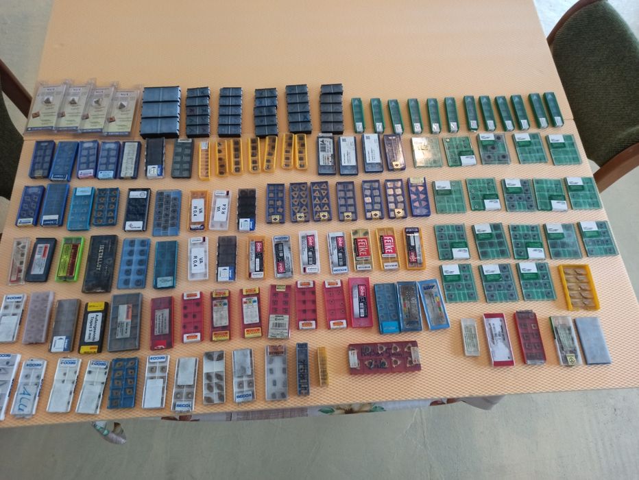 Sculele strung citește anunțul