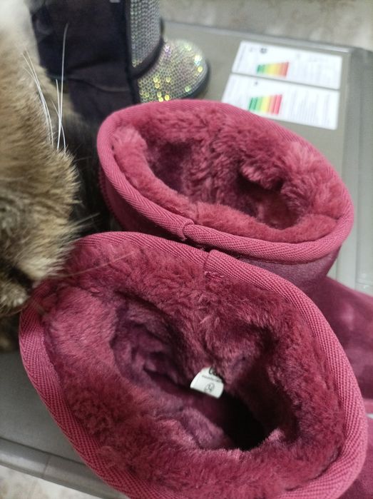 Угги детский размер 34 очень теплый и качественный привозная новая