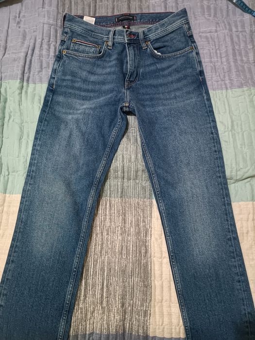 Джинсы Tommy Hilfiger, размер 28,по 150 тысяч